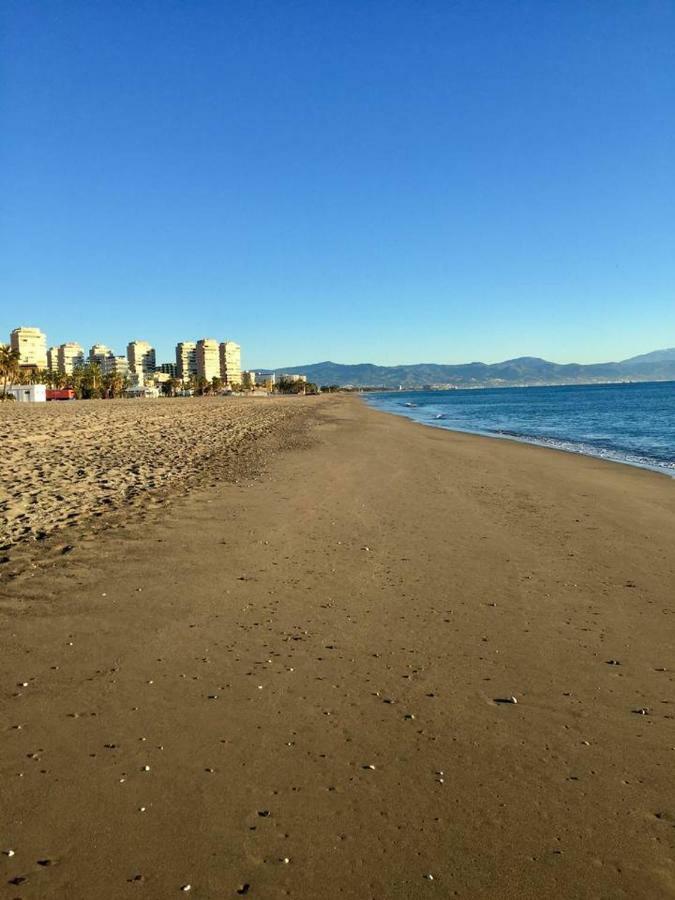 Apto. Lujo Primera Linea Playa Del Bajondillo Torremolinos Eksteriør billede