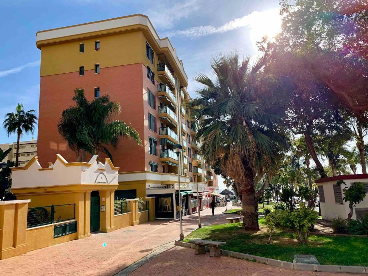 Apto. Lujo Primera Linea Playa Del Bajondillo Torremolinos Eksteriør billede